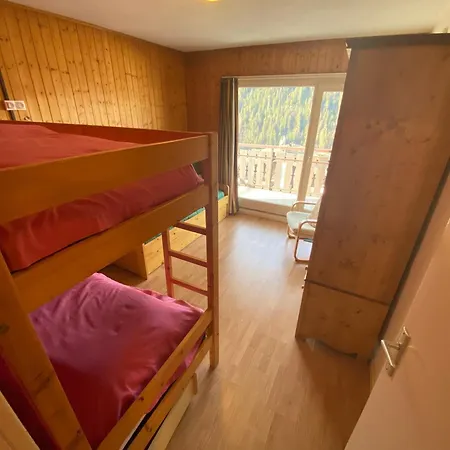 Apartment Grand Proche Centre Avec Balcon Et Parking Couvert - Fr-1-693-107