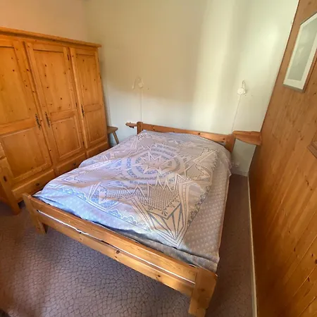 Grand Proche Centre Avec Balcon Et Parking Couvert - Fr-1-693-107 Apartament Châtel