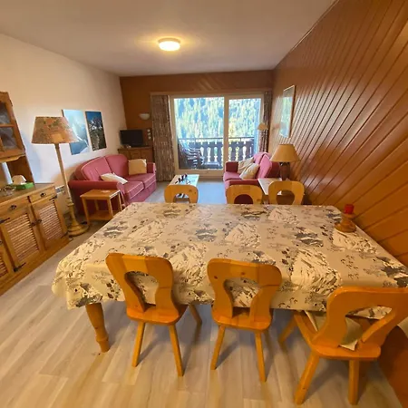 Grand Proche Centre Avec Balcon Et Parking Couvert - Fr-1-693-107
